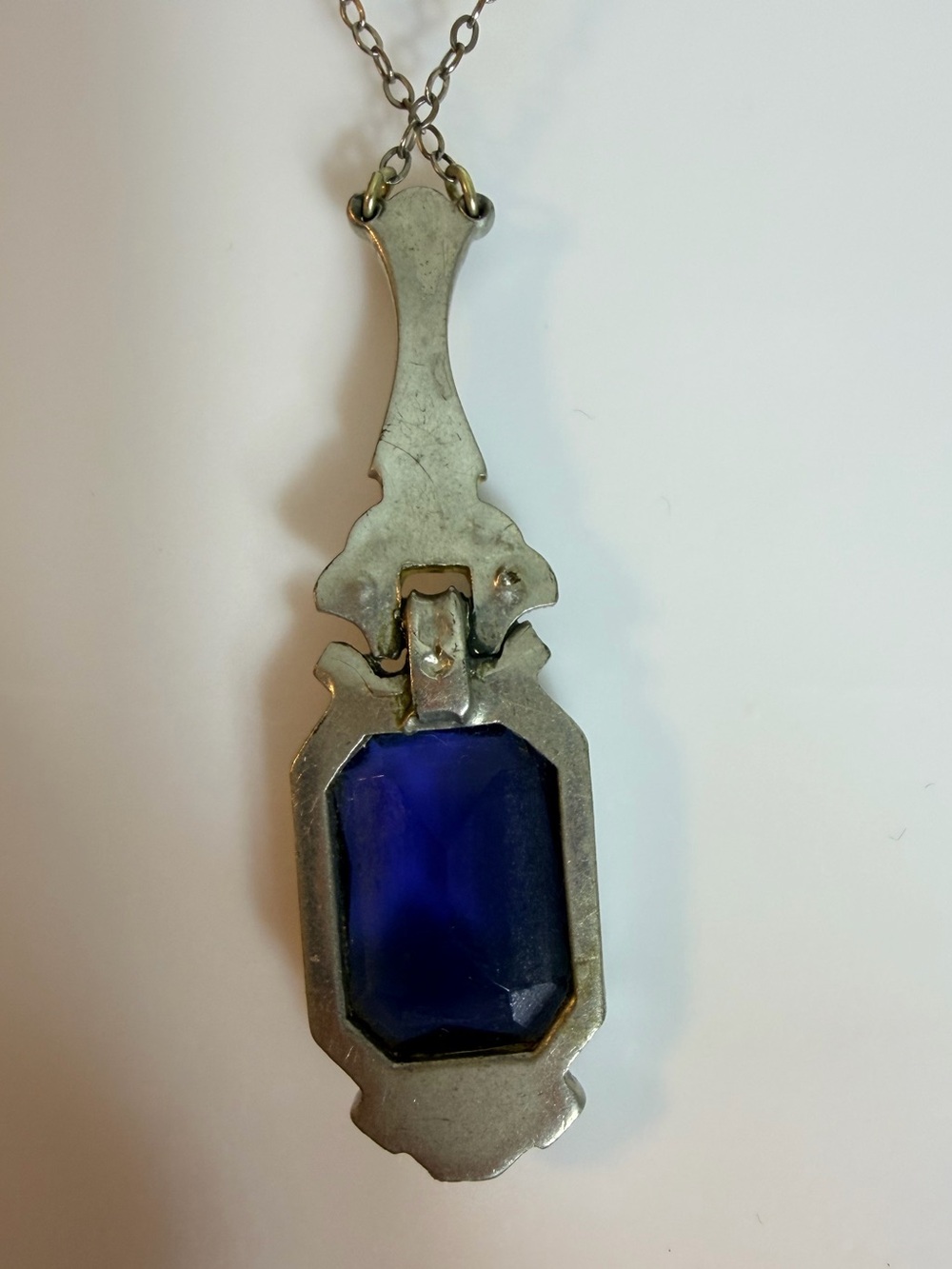 Antiqued Silver Tone Blue Art Deco Pendant Necklace - Picture 3 of 4